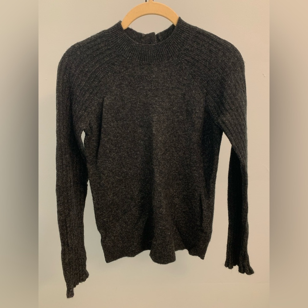 Abercrombie & Fitch Sweater